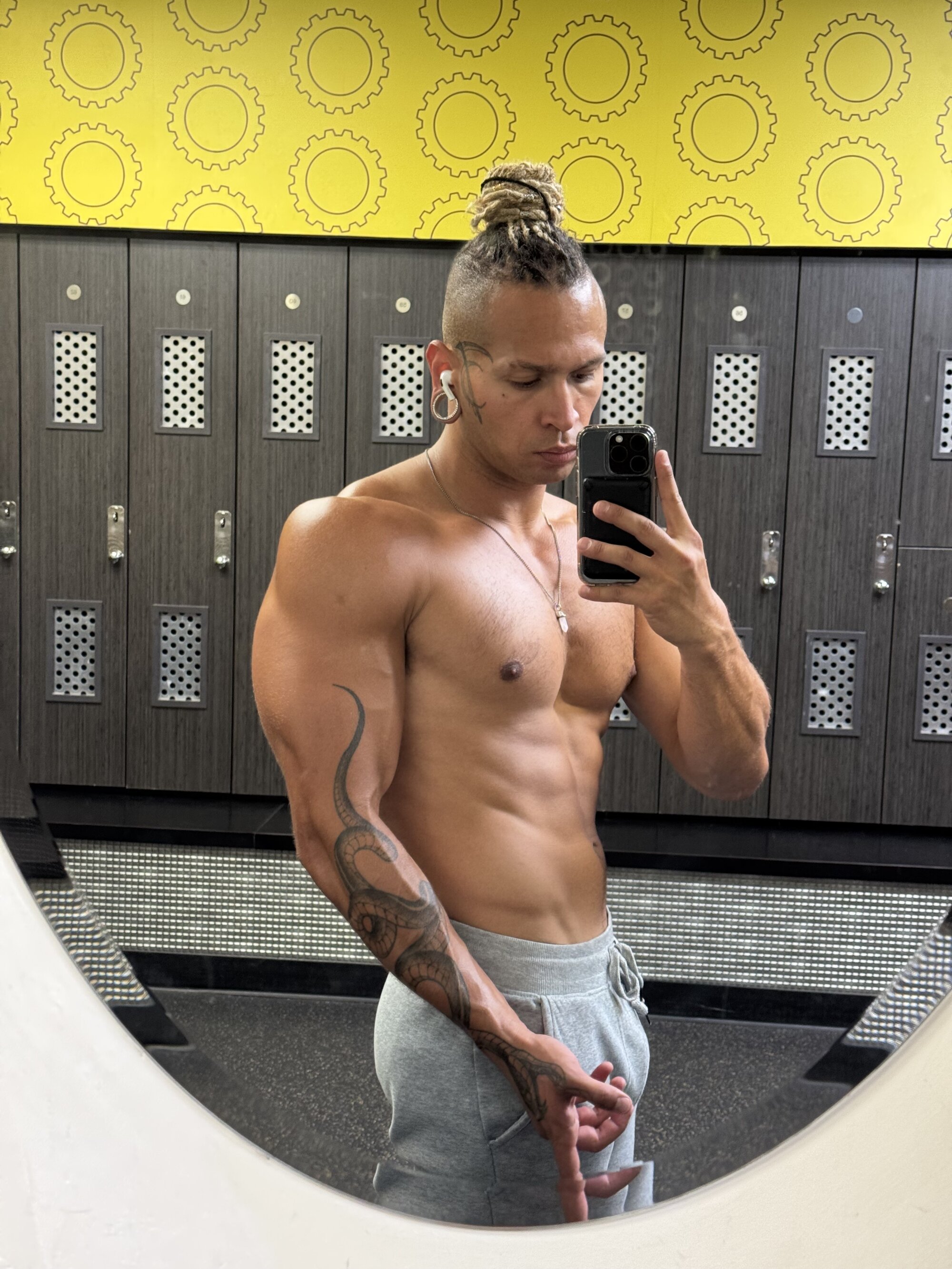 DivineDomXXX