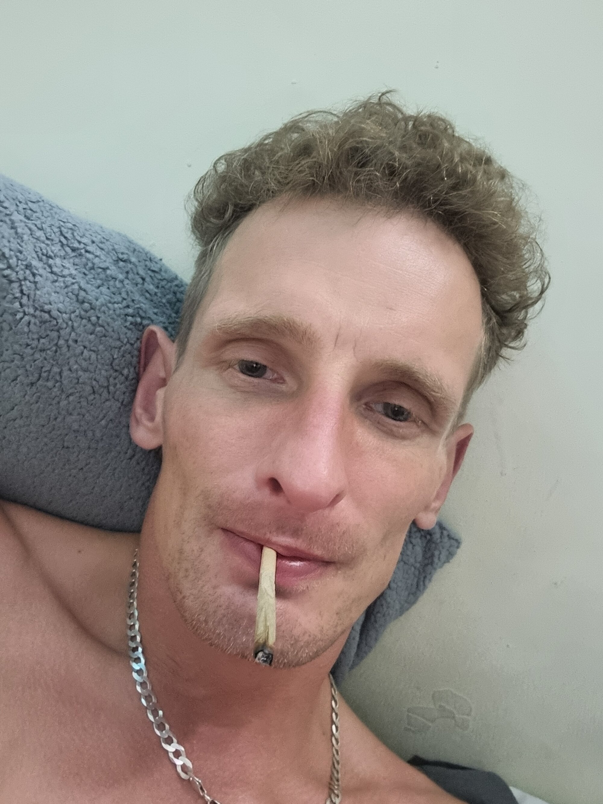 Scallynextdoor