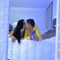 Bilik Sembang Luar Talian dana_and_vero
