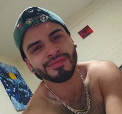chiquihairy from stripchat