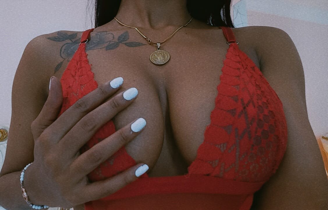 Alicecollins05