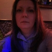 MichelleElla's Offline Chat Room