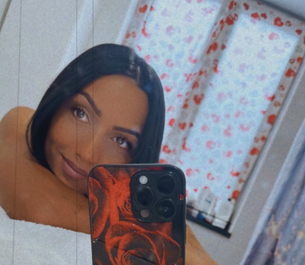 elisahot69 profile