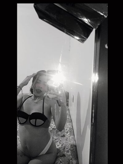 Camila_rose8
