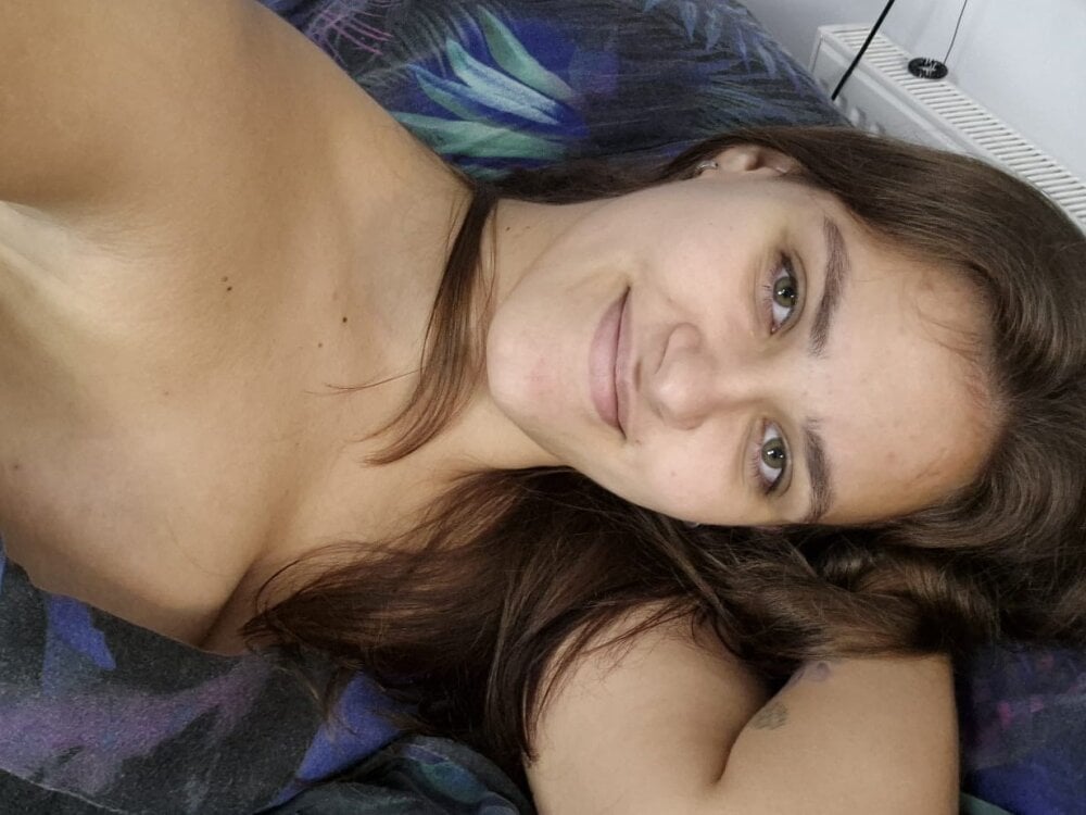 miarides19 from stripchat