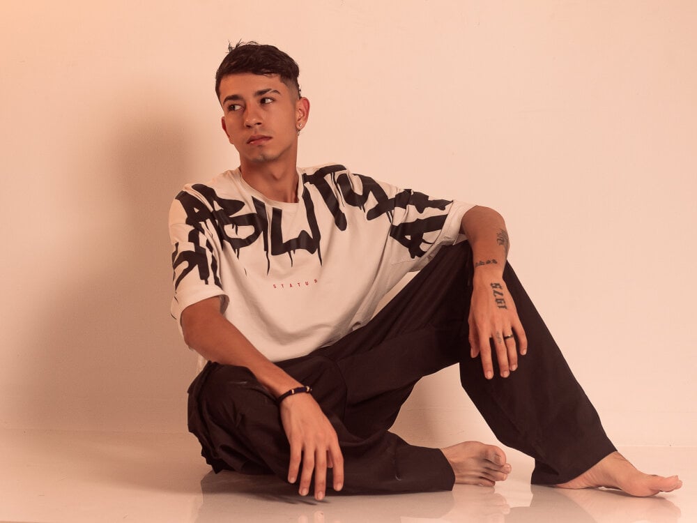 JhanPiier profile
