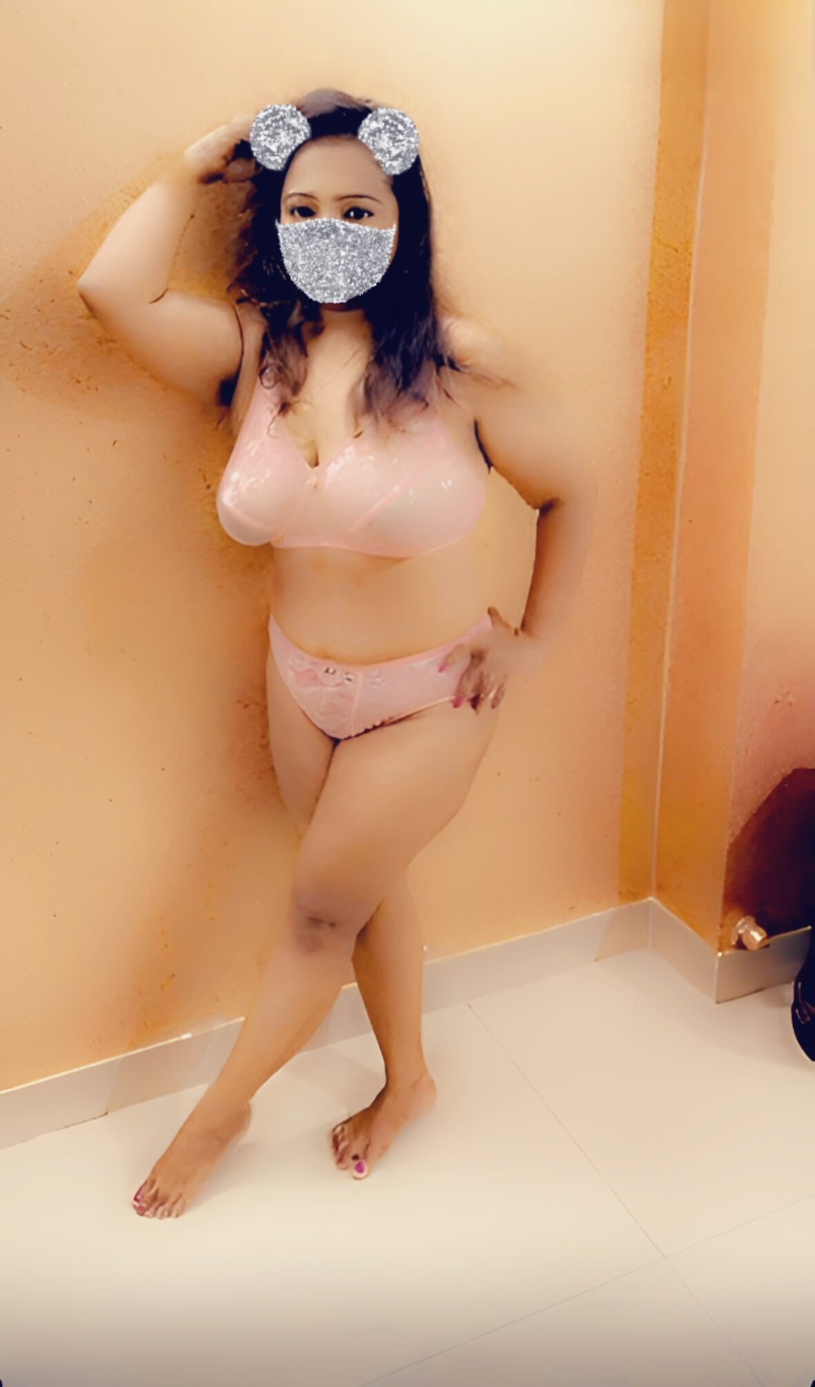 shonish_ishoni