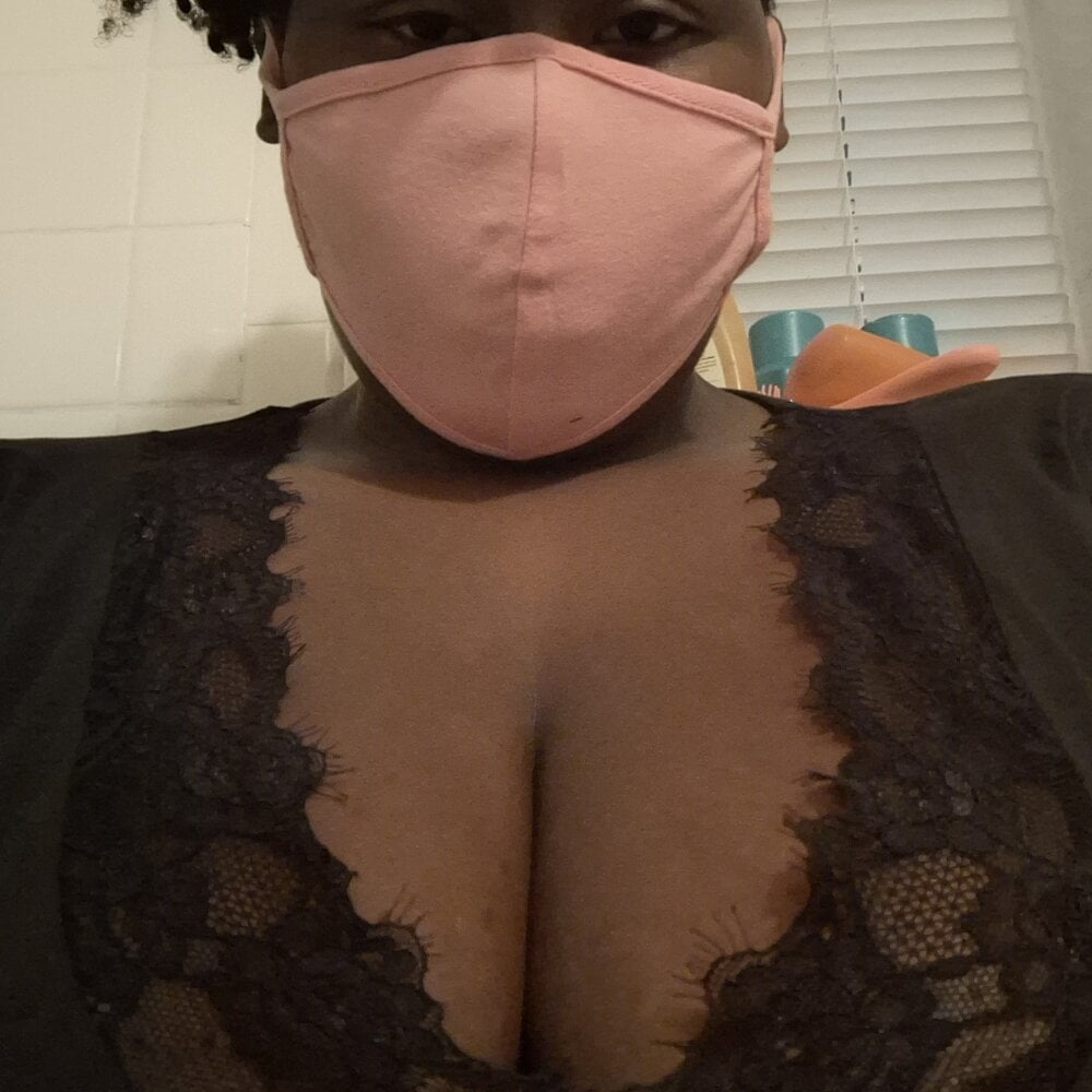 ladypriry from stripchat