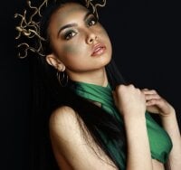EmilianaEscobar's Offline Chat Room