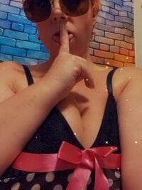 Luna1984's webcam live show