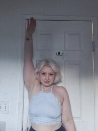 DROPPEDEADDAISY