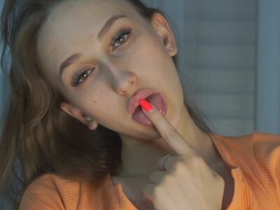 AmmyMooree - Stripchat Girl 