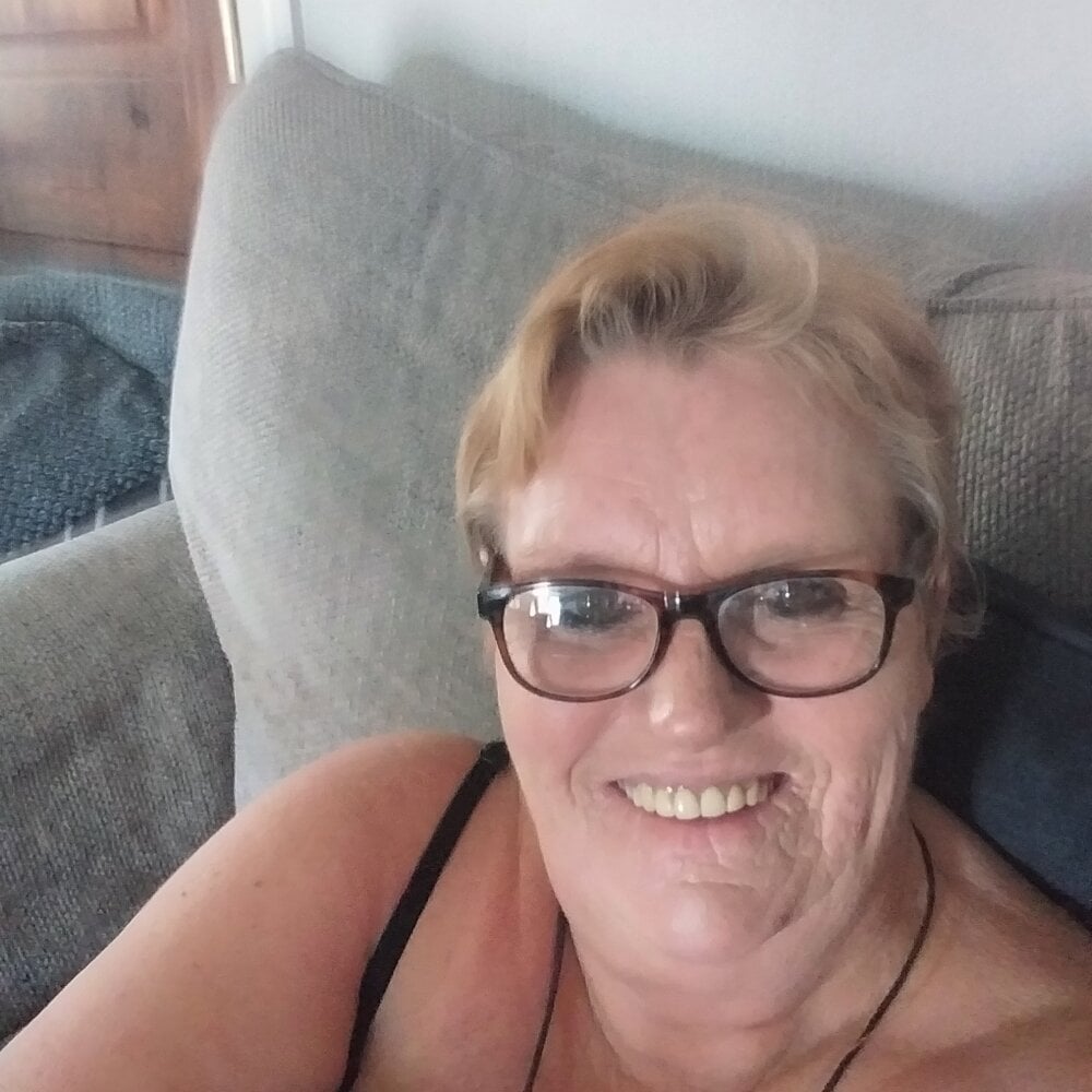 suereynolds profile