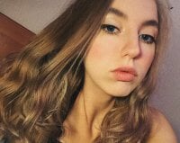 CourtneyHoney's Offline Chat Room