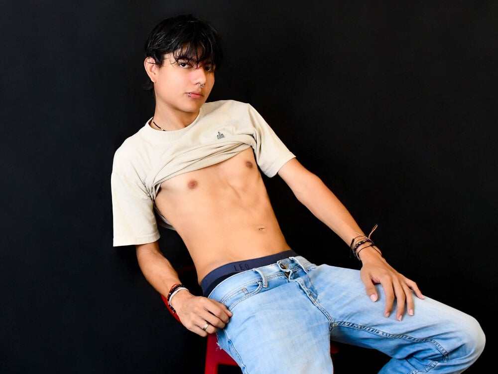 Alan__del_Rey's Offline Webcam Chat