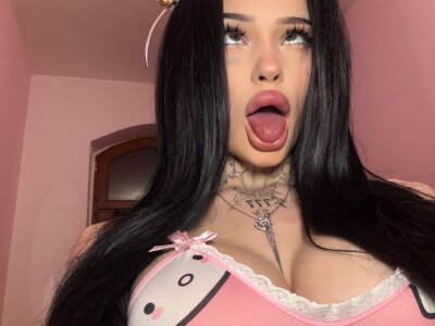 Live Sex Chat with Madelinexx on Private Show Fun