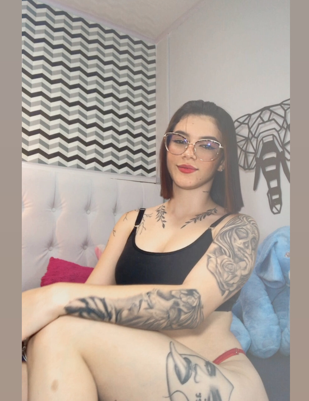 Live sex webcam photo for jenn-poli #289715457