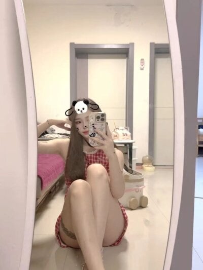 tuanzi125216 on StripChat