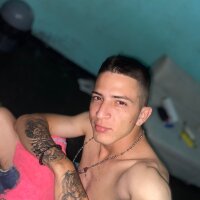 Cami450's Offline XXX Chat