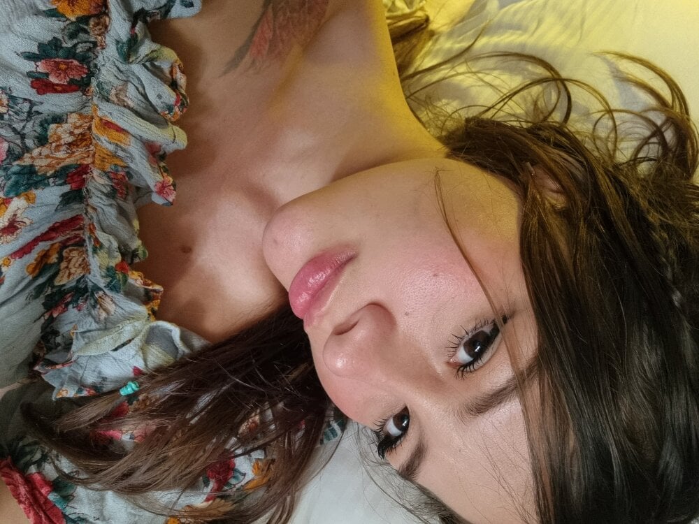 priyarose from stripchat