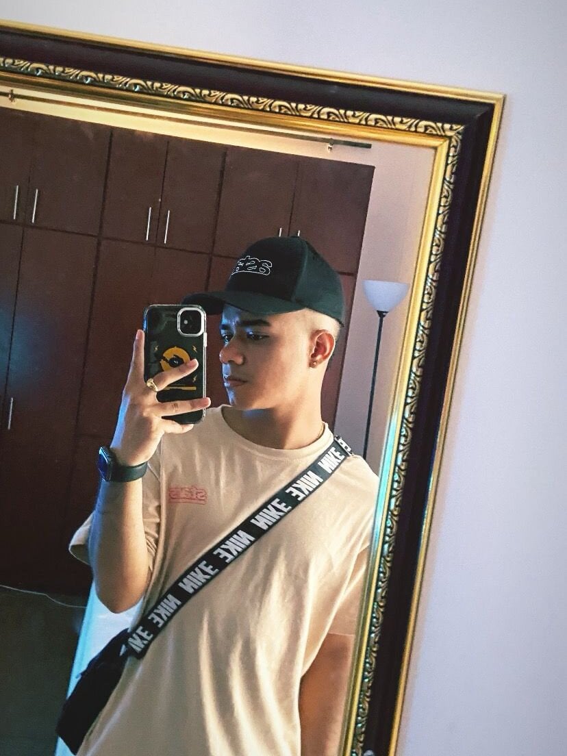 Live sex webcam photo for dylanmunoz03 #289962562