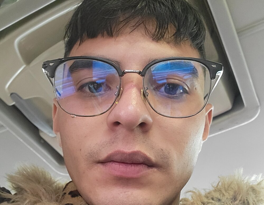 jonesK's Offline XXX Chat