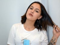 Peachhh_'s Offline Chat Room