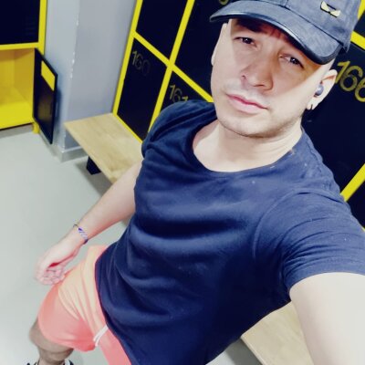 andrewdaviss from stripchat