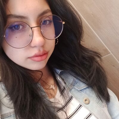 yummyKIO 💥 live naked webcam