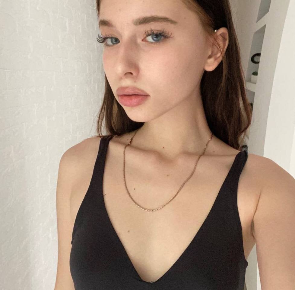 bestlivesexchat.com lilithflamey livesex profile in this-box-say-hi cams