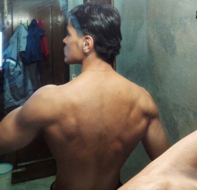 Fizzy_biceps