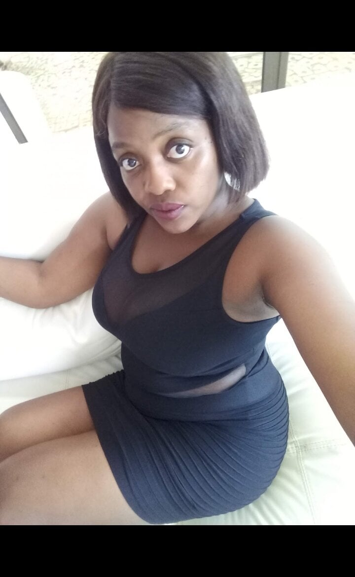 bustybabe4uxx from stripchat