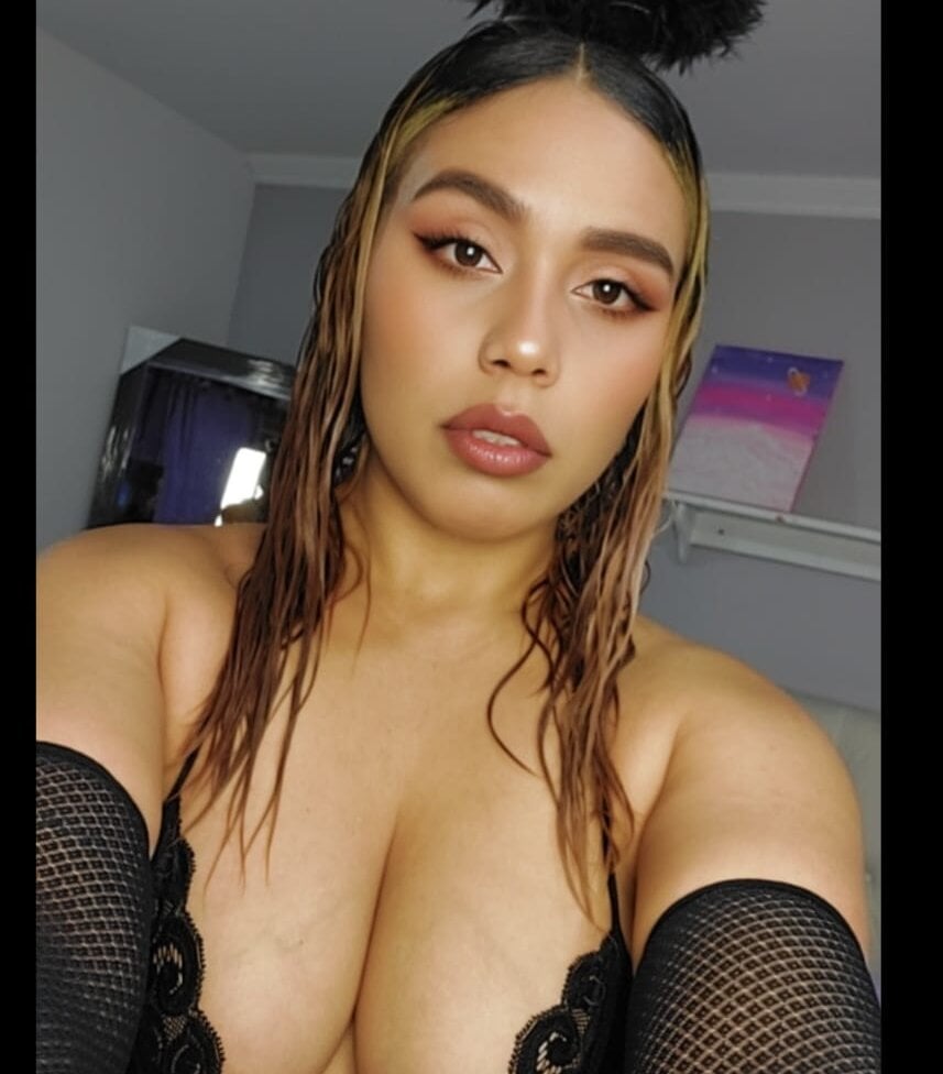 chatnmate.com _aiitanaaa_ livesex profile in at-at cams