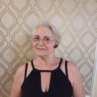 Show de cámara de sexo en directo de GrannyCarla