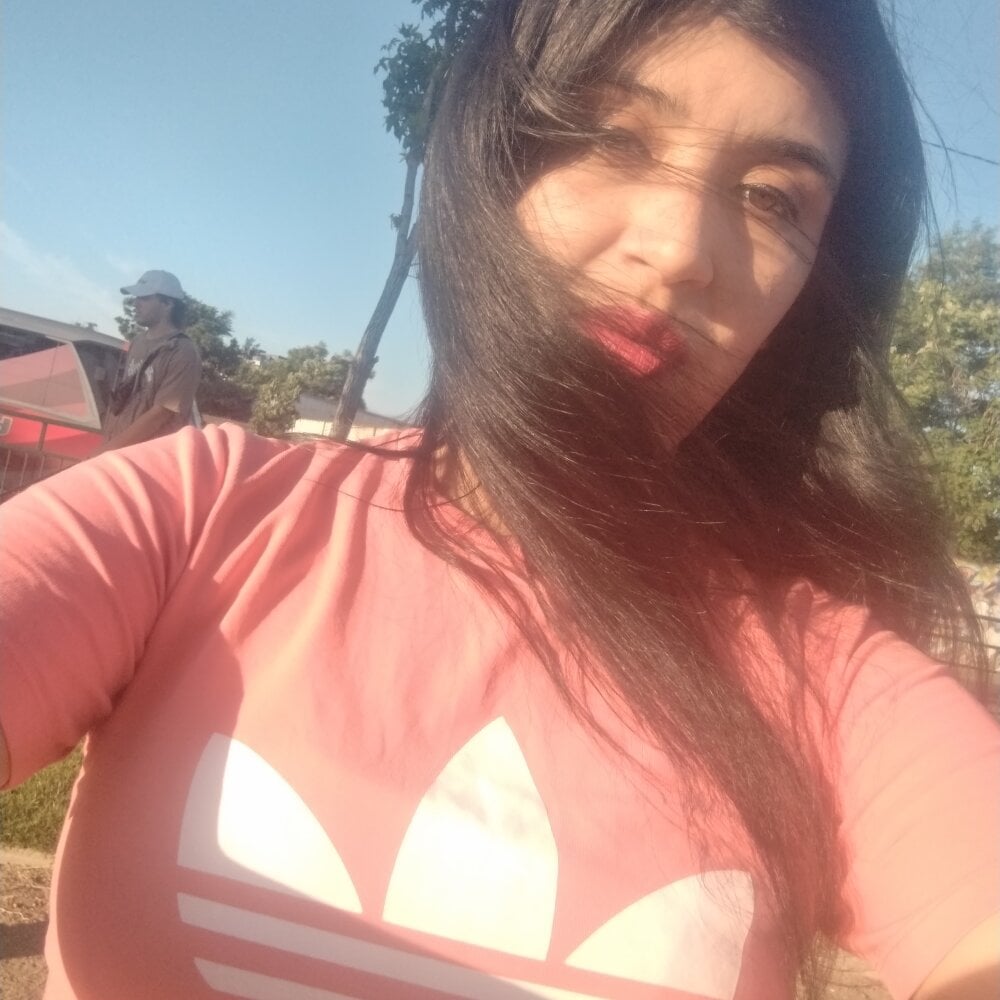 cheapadultsexcams.com dulcevitasex livesex profile in straight cams