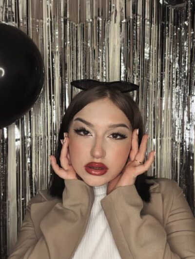 Little_Stasy 🎹 online sex chat