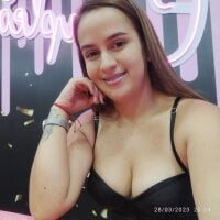_Taylor_Cruz's Offline Chat Room