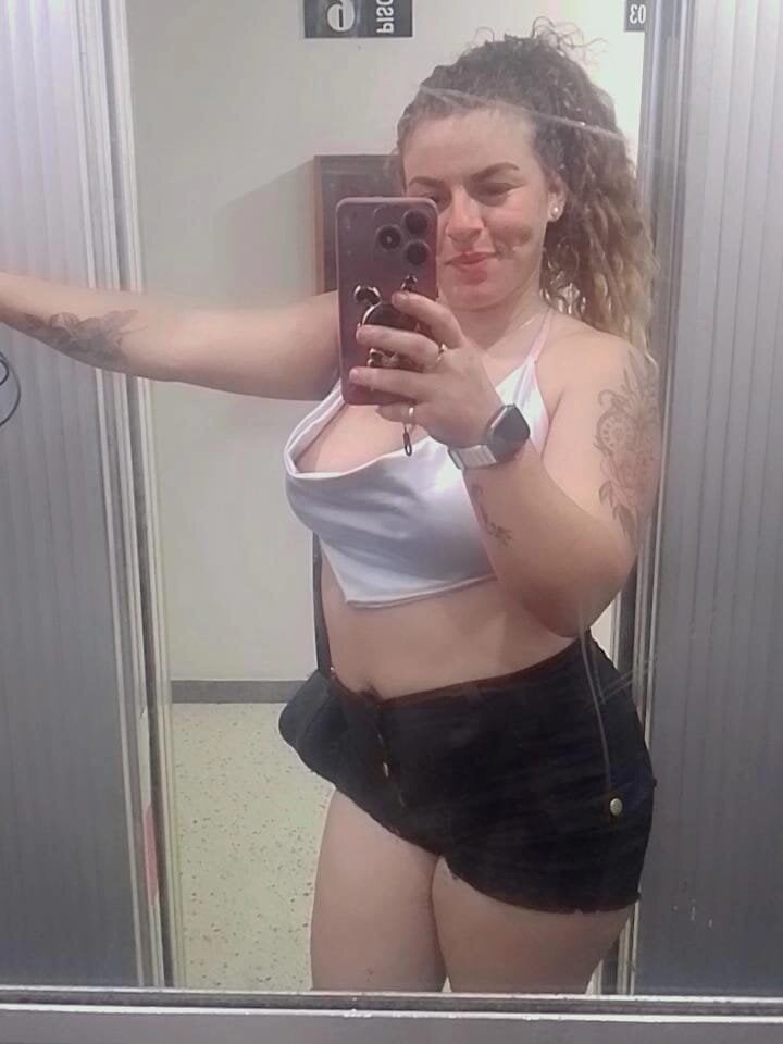 stripchat caridad30 webcam profile pic via livesextrans.com