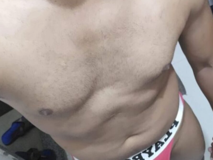 Alwayshornydick69's Offline XXX Chat