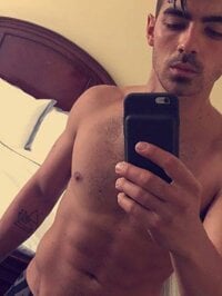 ionutxxx1's webcam live show