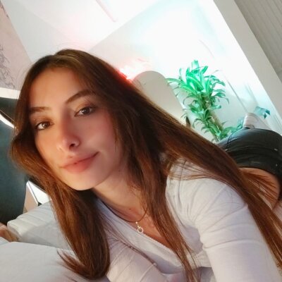 ahri_ri11 live on StripChat