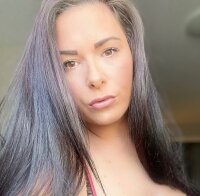 summer_thunder's Offline XXX Chat