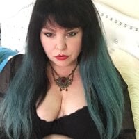 GothicMadeline's Offline Chat Room