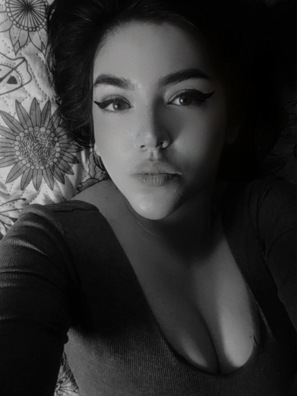sweet_sofi77 from stripchat
