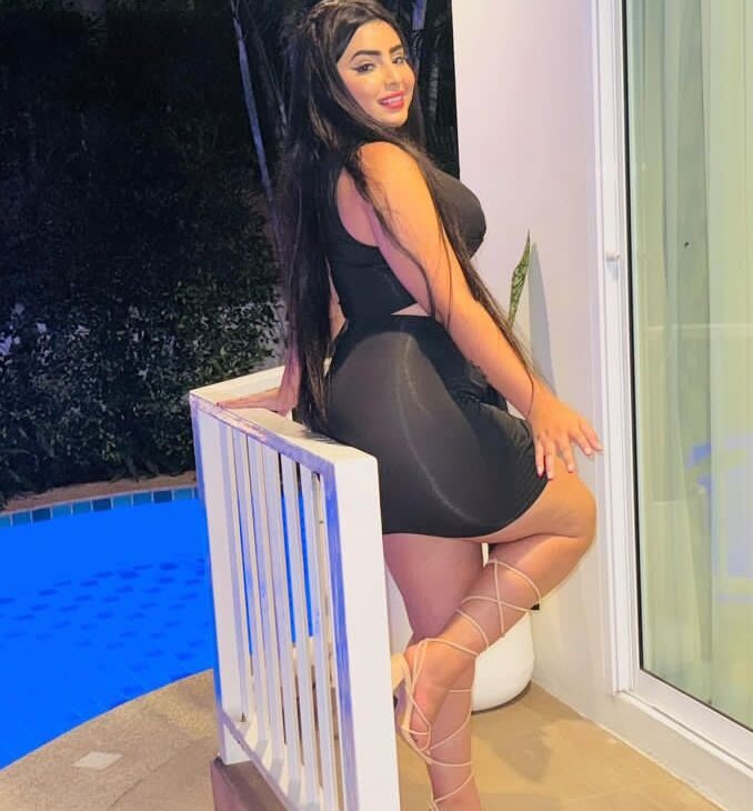 Bella_horney1