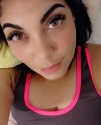queen_yully's Webcam Show