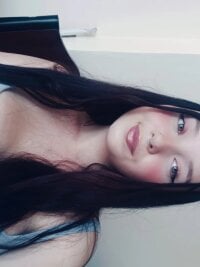 Stefany_pink's Offline XXX Chat