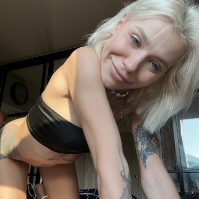 MotherOfDragons69 Avatar