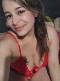AlondraToledo's Offline Chat Room