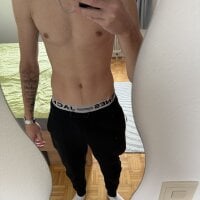 rich145's webcam live show